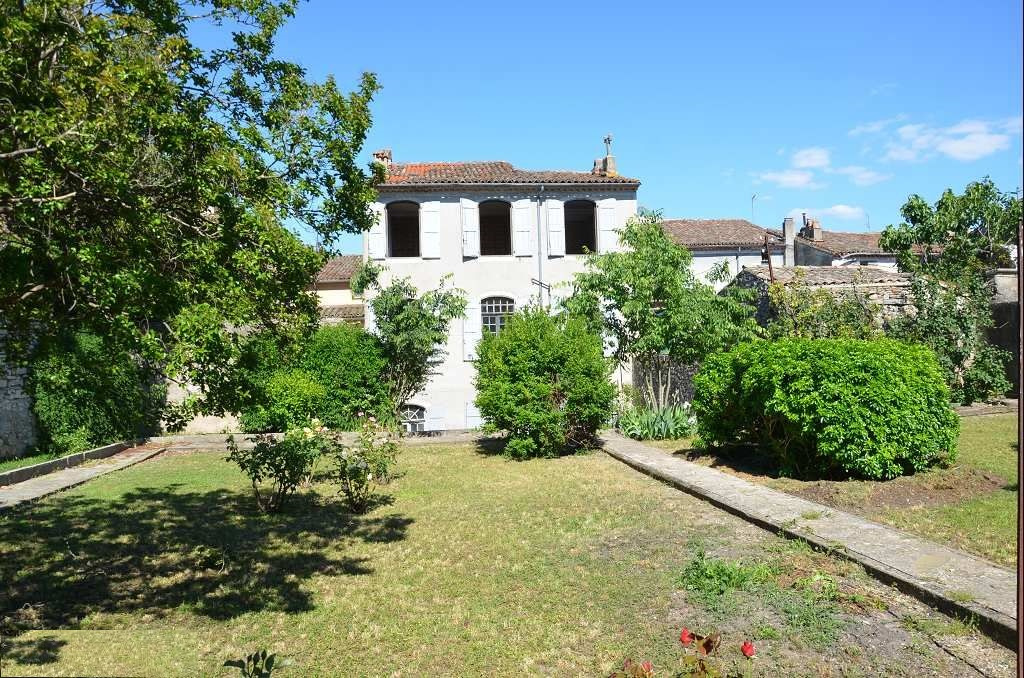 Vente maison 650m² SaintHippolyteduFort Réf 10790